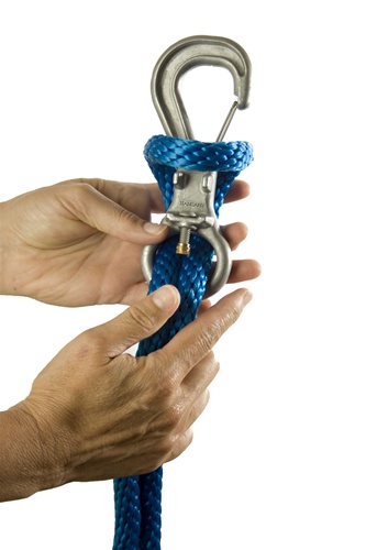 The Safe Clip Ultimate Horse Tying Tool